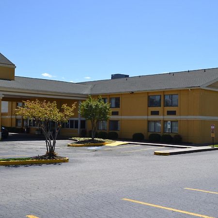 Dayspring Extended Stay Greensboro Εξωτερικό φωτογραφία