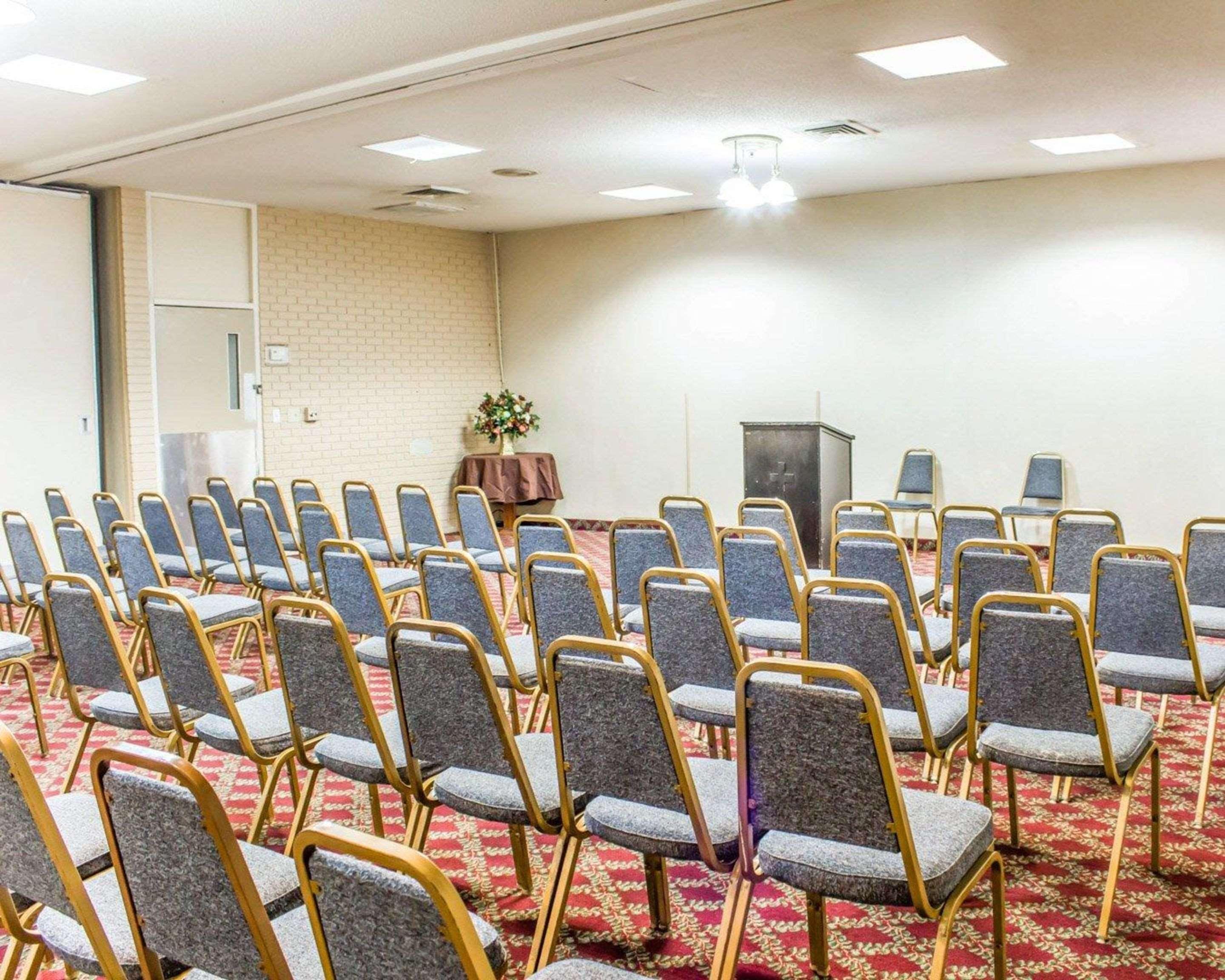 Dayspring Extended Stay Greensboro Εξωτερικό φωτογραφία