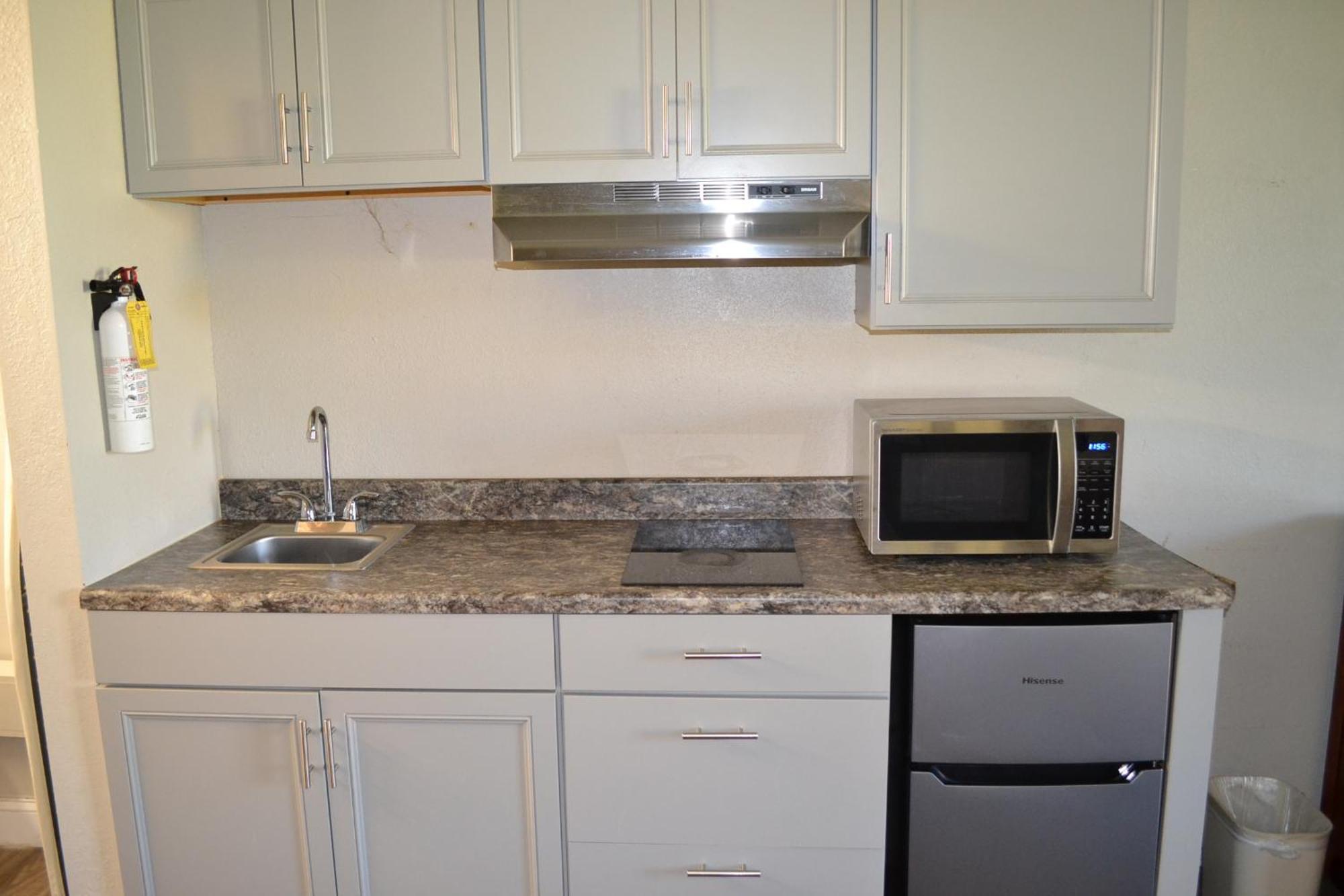 Dayspring Extended Stay Greensboro Εξωτερικό φωτογραφία