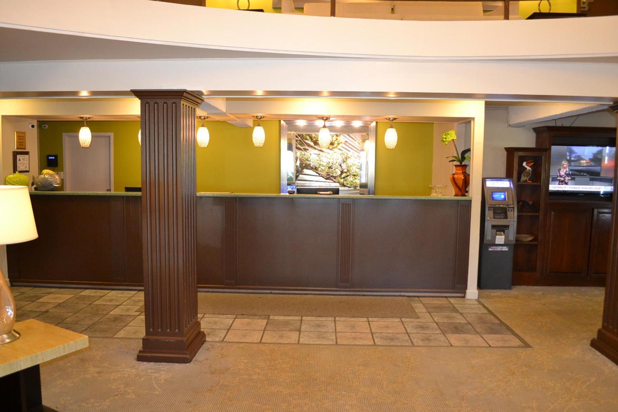 Dayspring Extended Stay Greensboro Εξωτερικό φωτογραφία