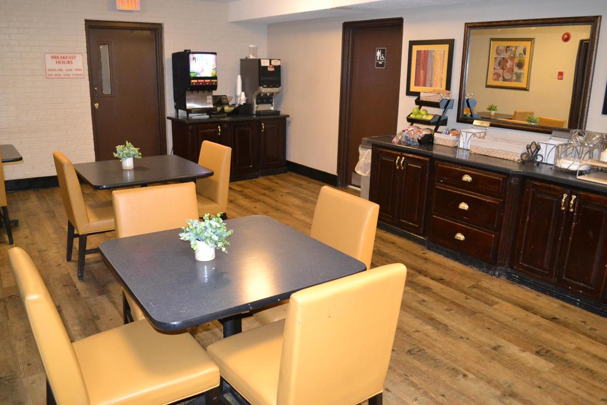 Dayspring Extended Stay Greensboro Εξωτερικό φωτογραφία