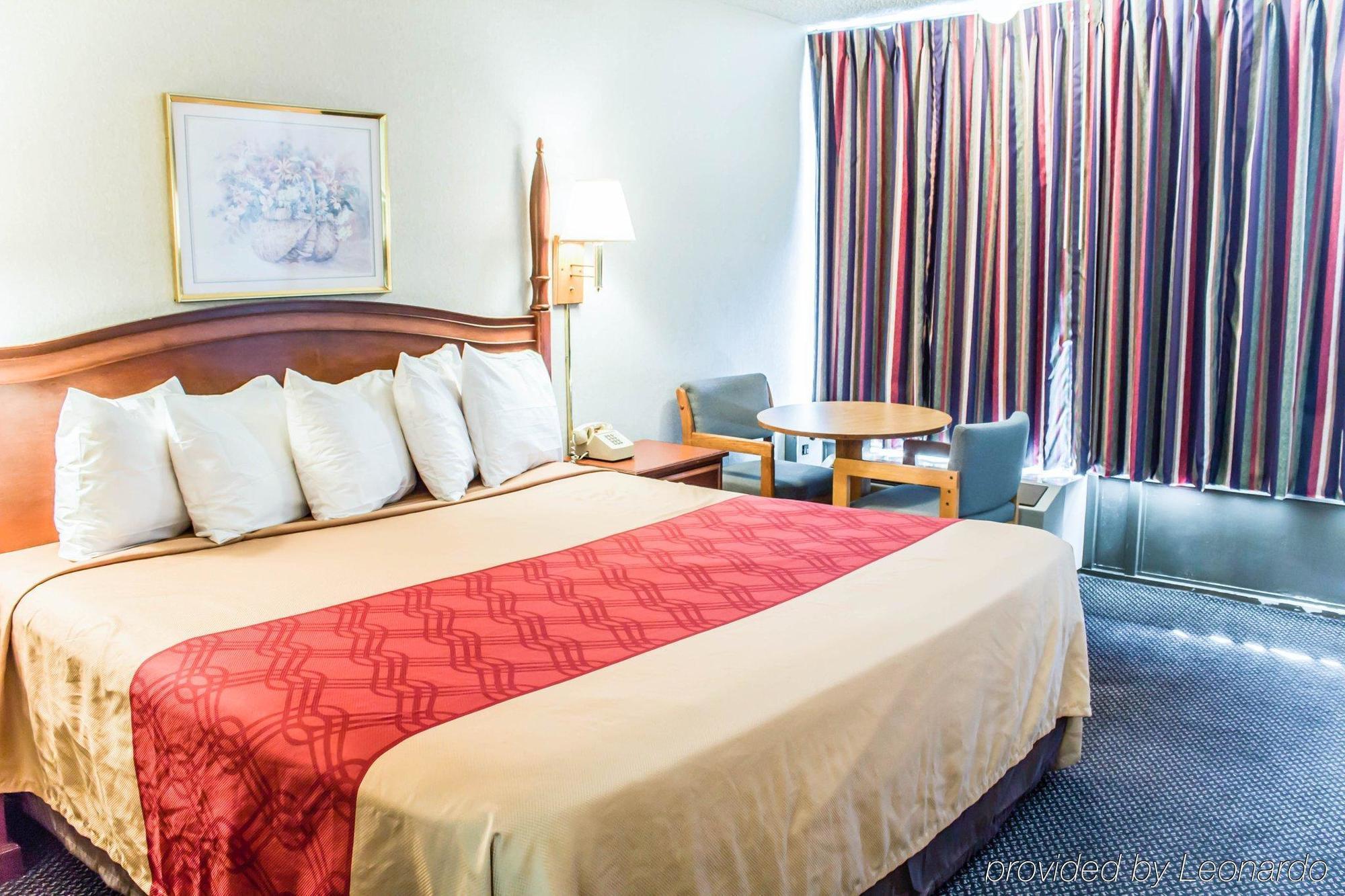 Dayspring Extended Stay Greensboro Εξωτερικό φωτογραφία