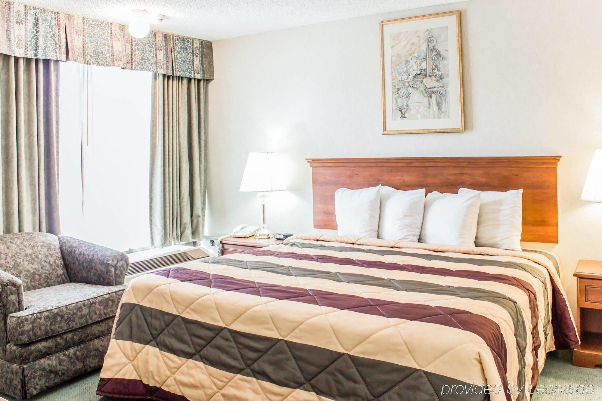 Dayspring Extended Stay Greensboro Εξωτερικό φωτογραφία