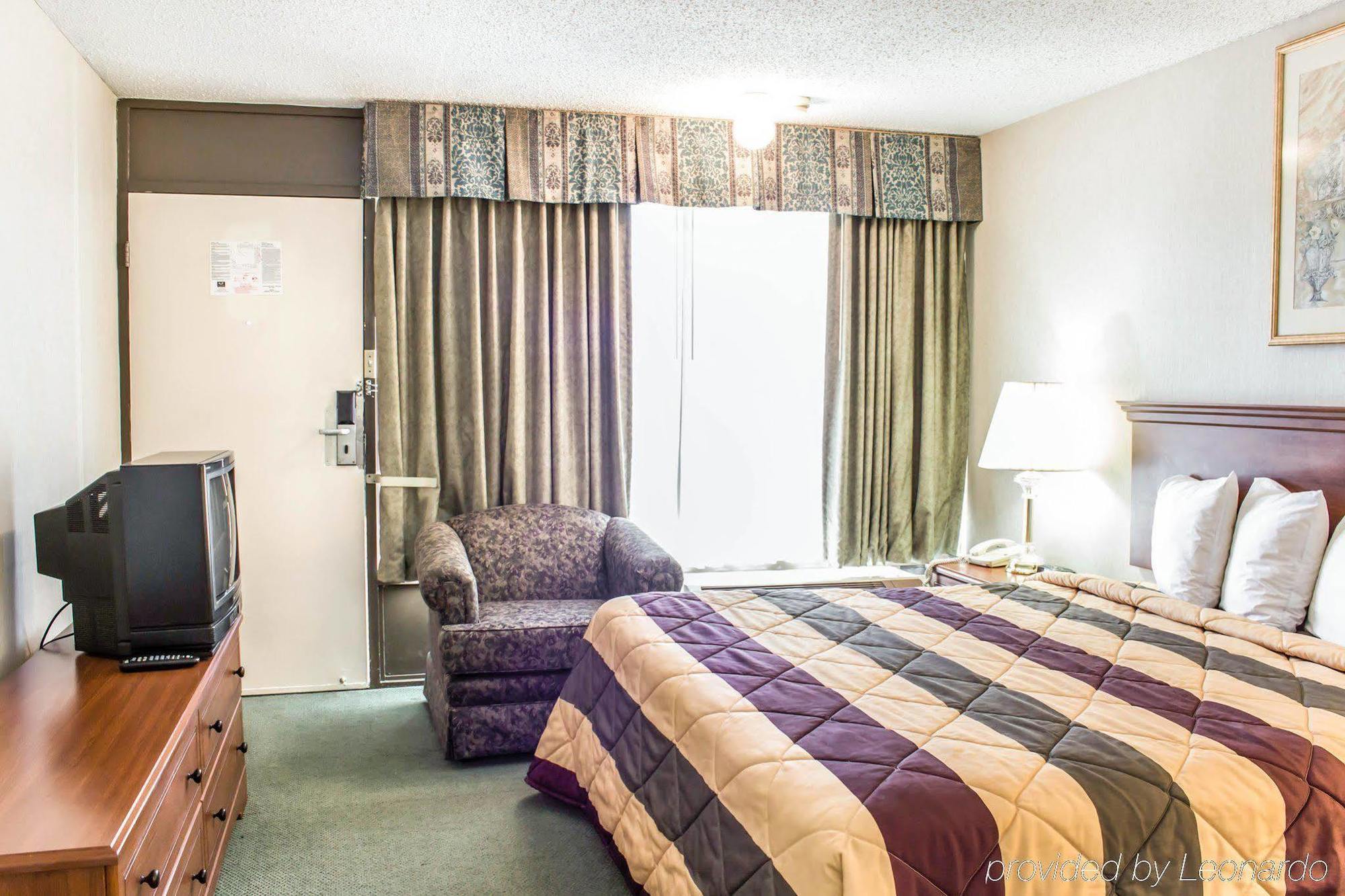 Dayspring Extended Stay Greensboro Εξωτερικό φωτογραφία