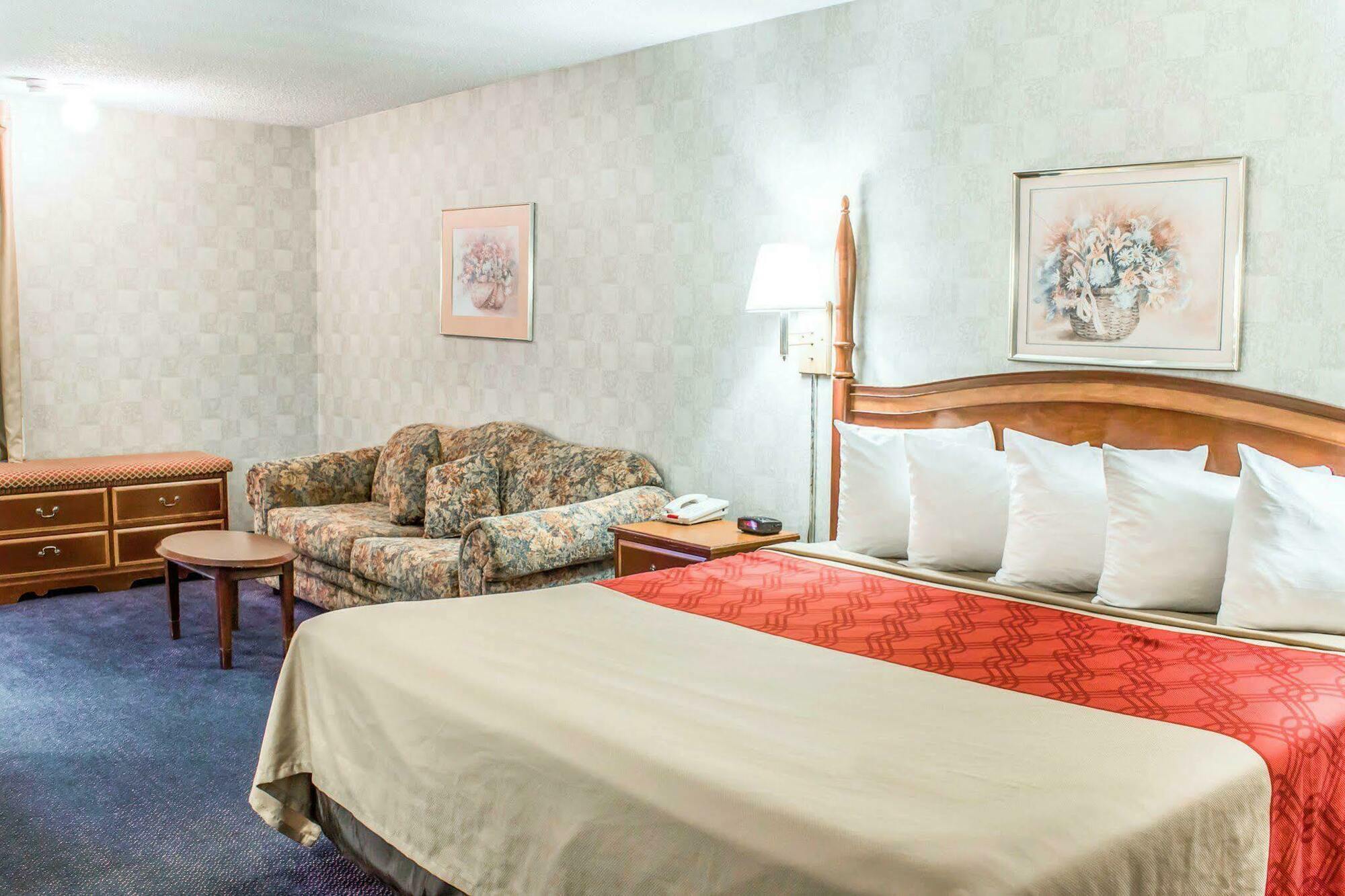 Dayspring Extended Stay Greensboro Εξωτερικό φωτογραφία